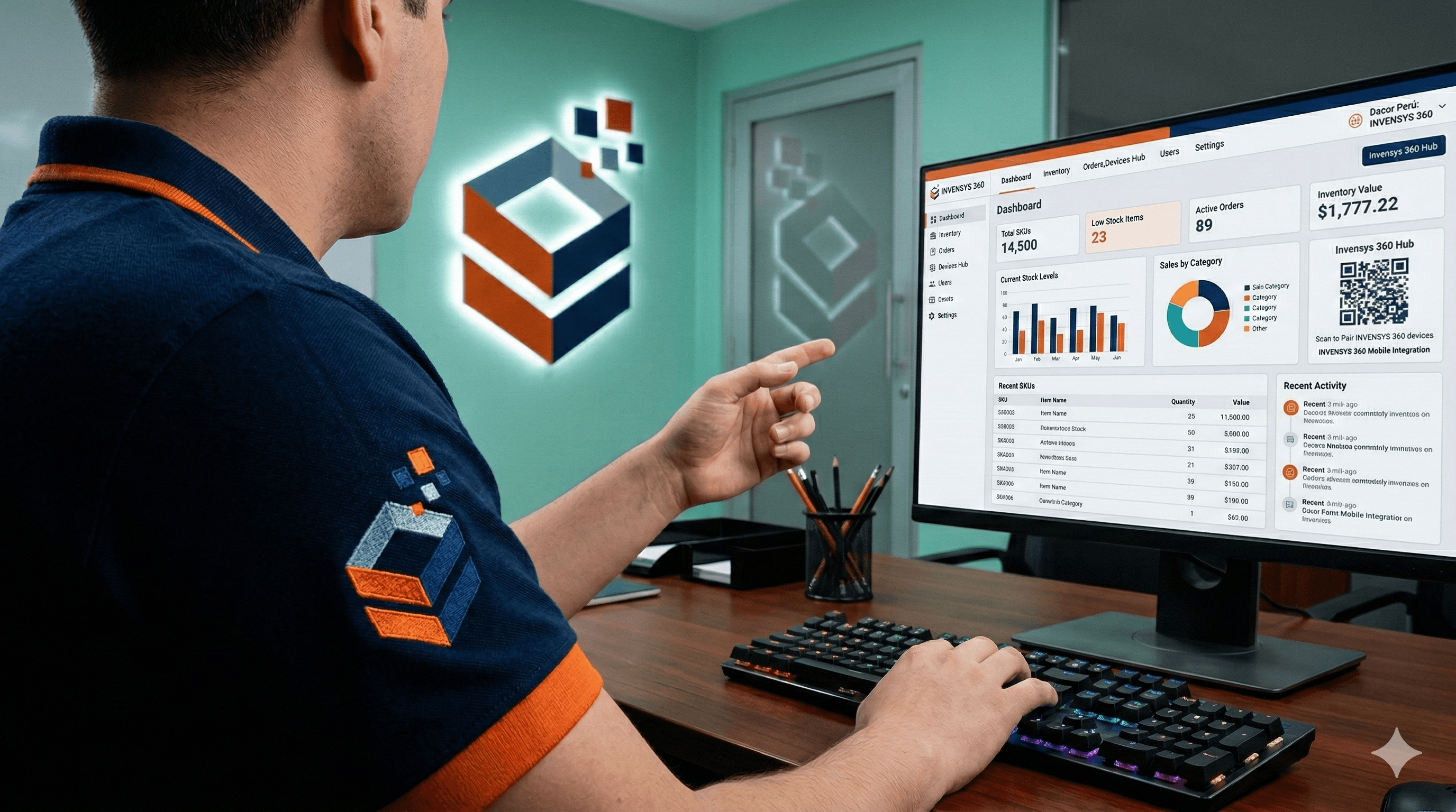 Especialista de Dacor Perú trabajando en Sistema de Inventario